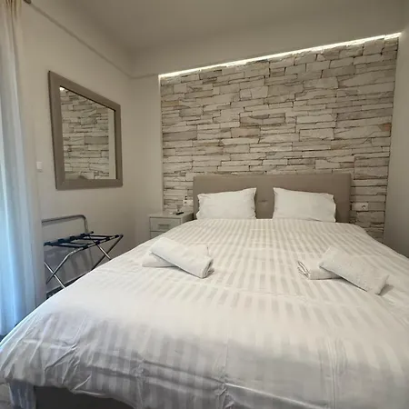 Aqua Mare Luxury 公寓 Paralía
